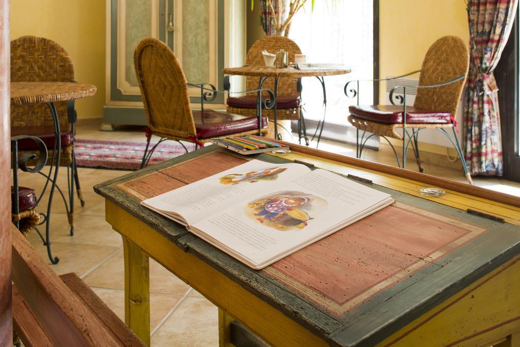 Logis Hotel Restaurant Le Mont Aigoual Meyrueis Kültér fotó