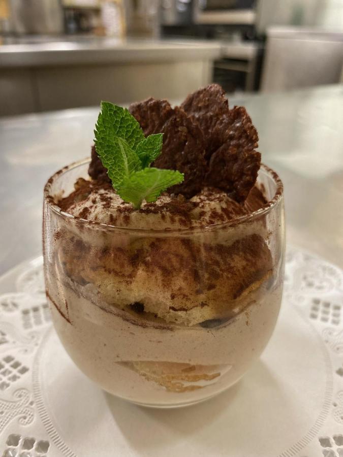 Logis Hotel Restaurant Le Mont Aigoual Meyrueis Kültér fotó