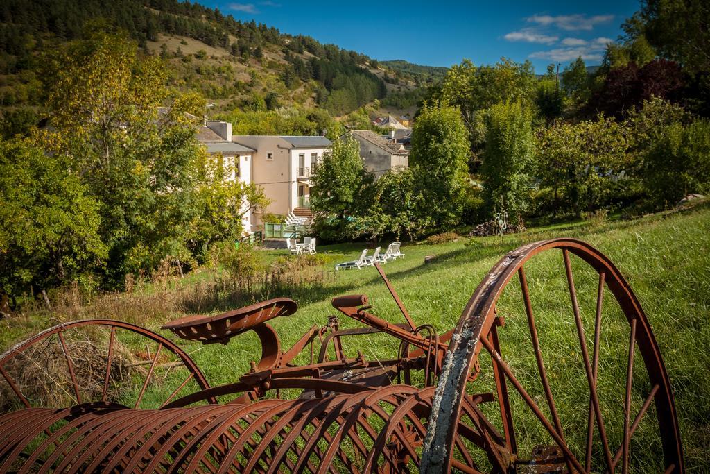 Logis Hotel Restaurant Le Mont Aigoual Meyrueis Kültér fotó